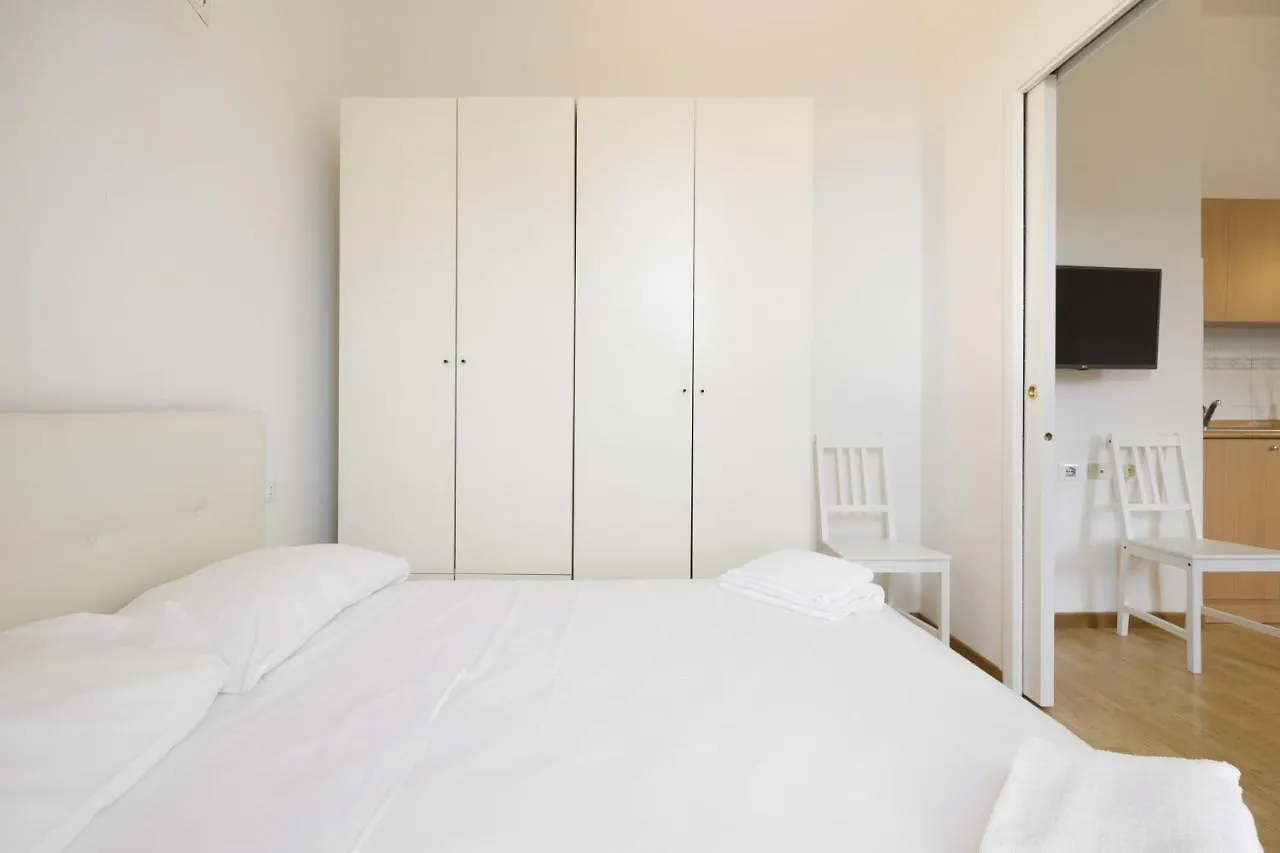 Cadorna Apartments Milan